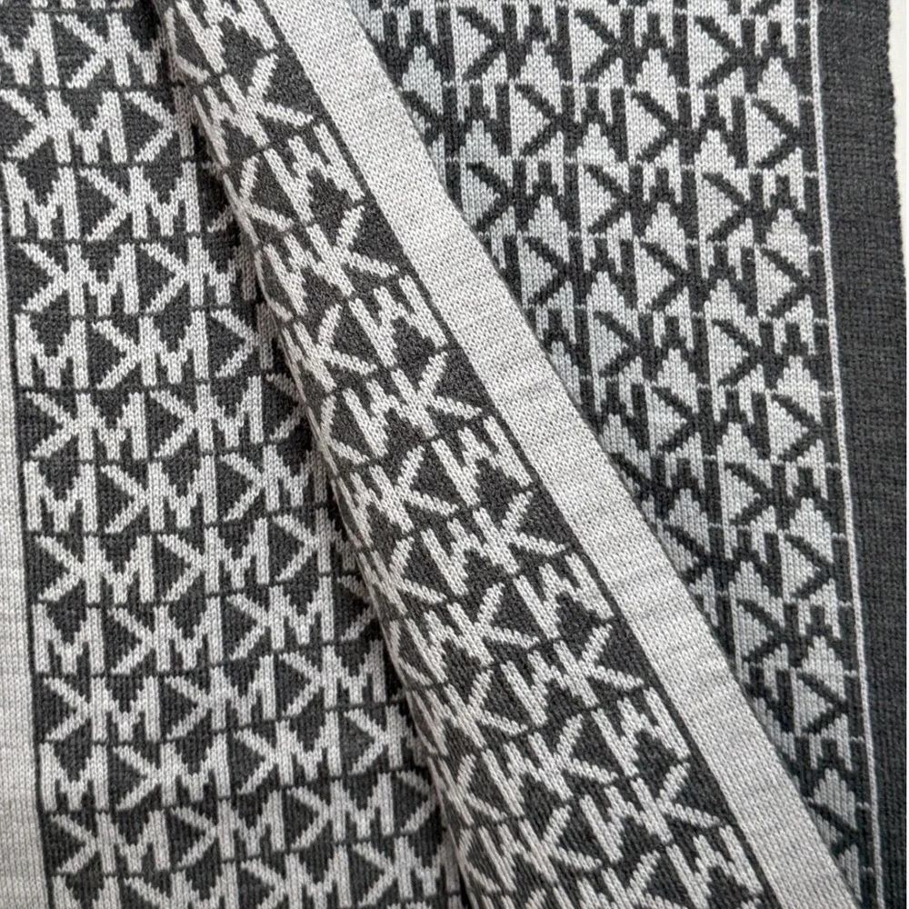 Michael Kors MK Logo Knit Scarf Womens Black Grey Monogram Winter  Quiet Luxury